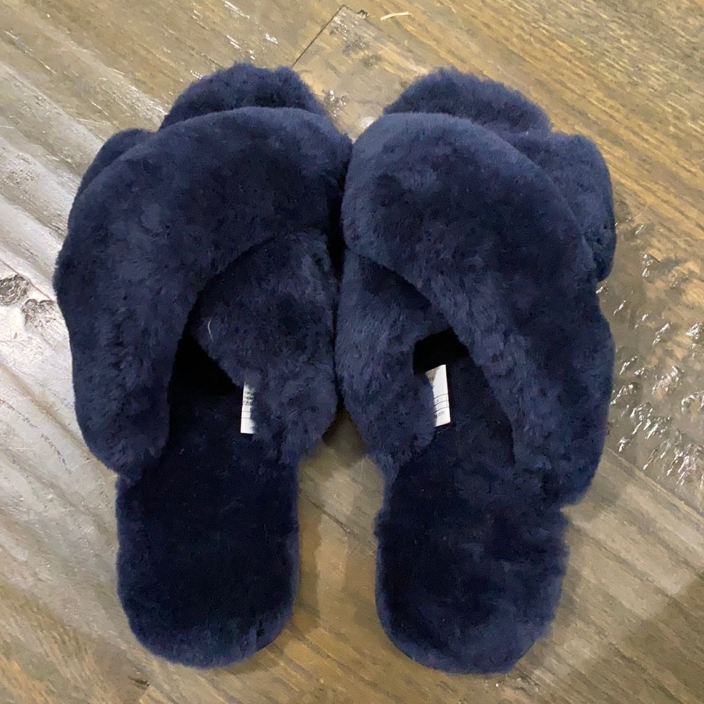 Navy Blue flip flop slippers - EMU Australia